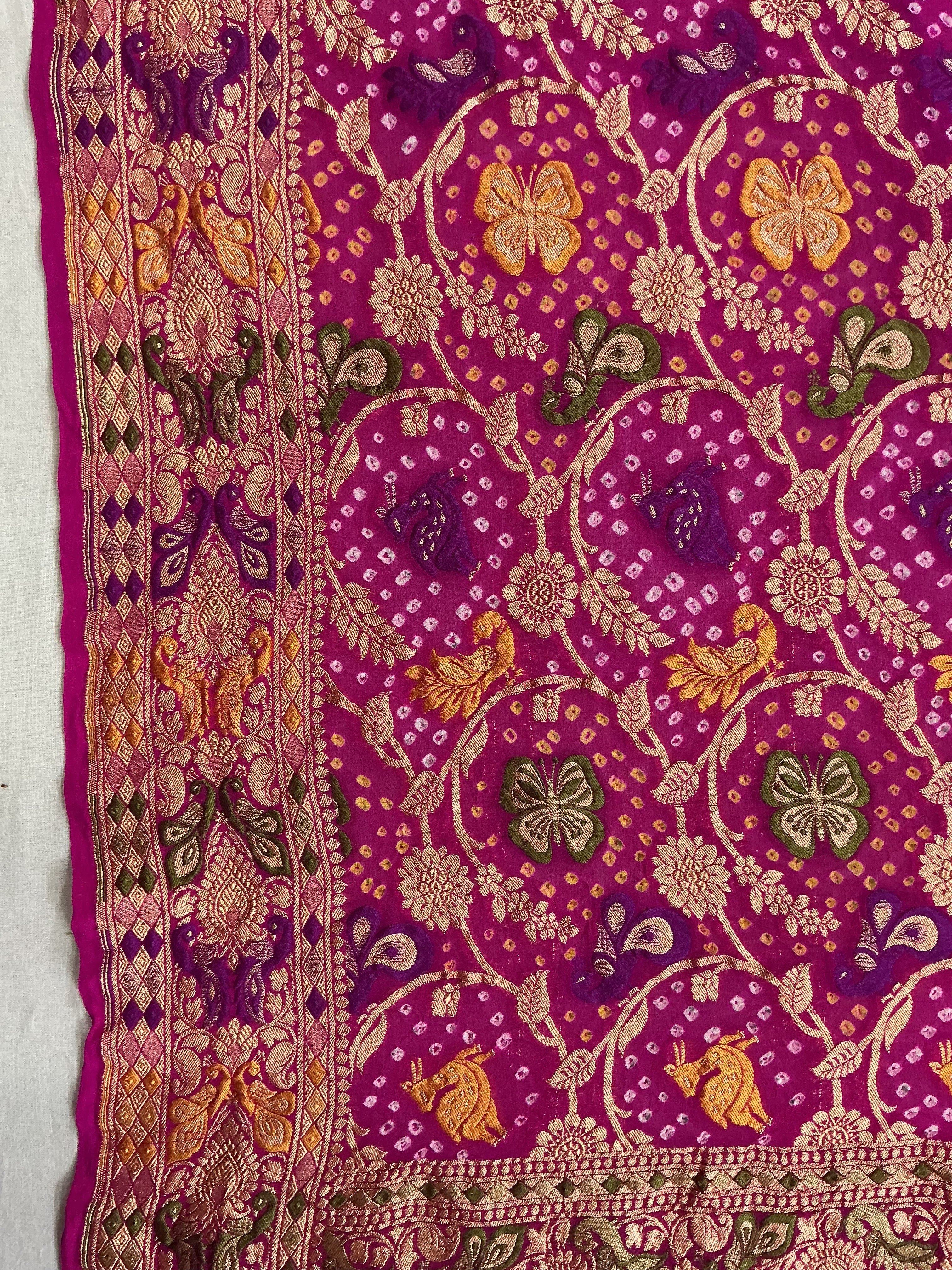 Traditional Shikargha Banarasi Bandhani Dupaata