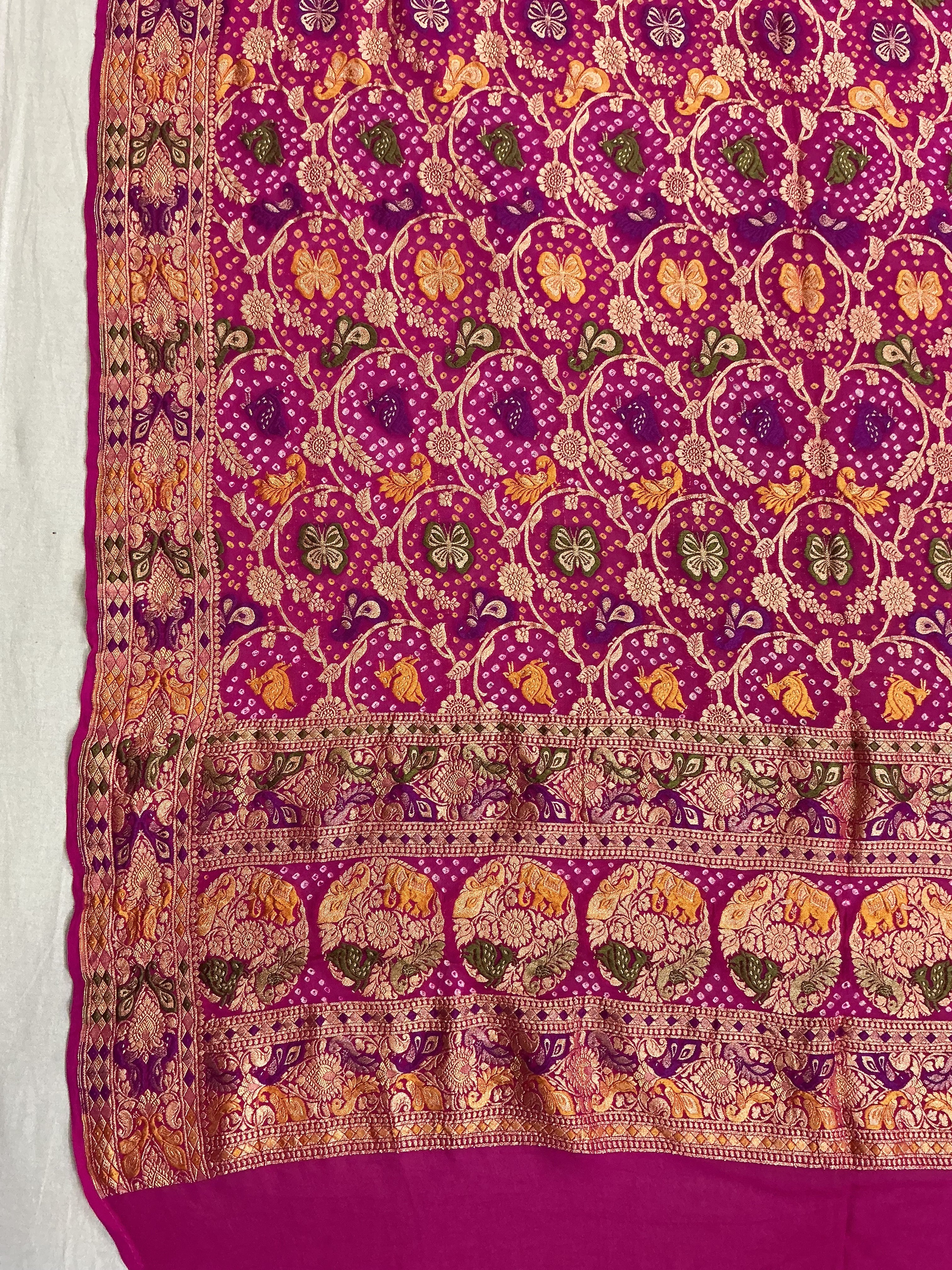 Traditional Shikargha Banarasi Bandhani Dupaata
