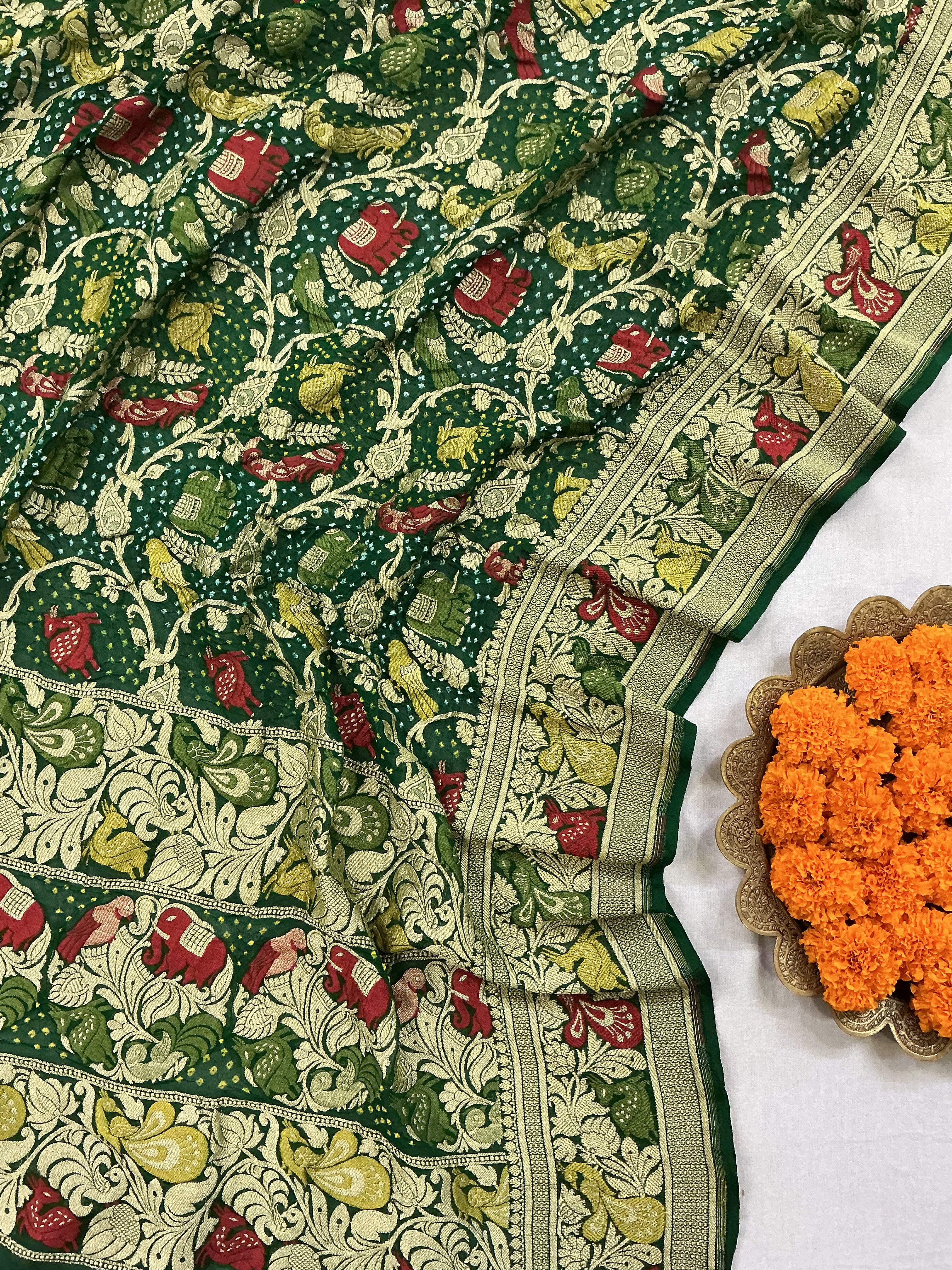Traditional Shikargha Green Banarasi Bandhani Dupaata