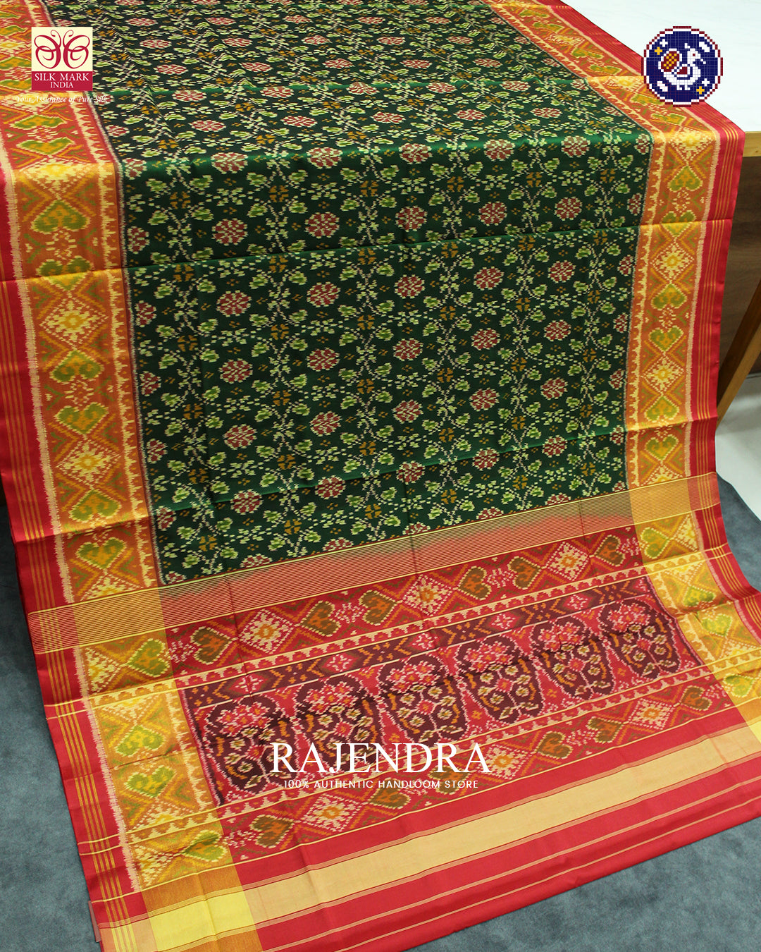 Traditional Chabadi Design Red and Green Rajkot Patola Saree