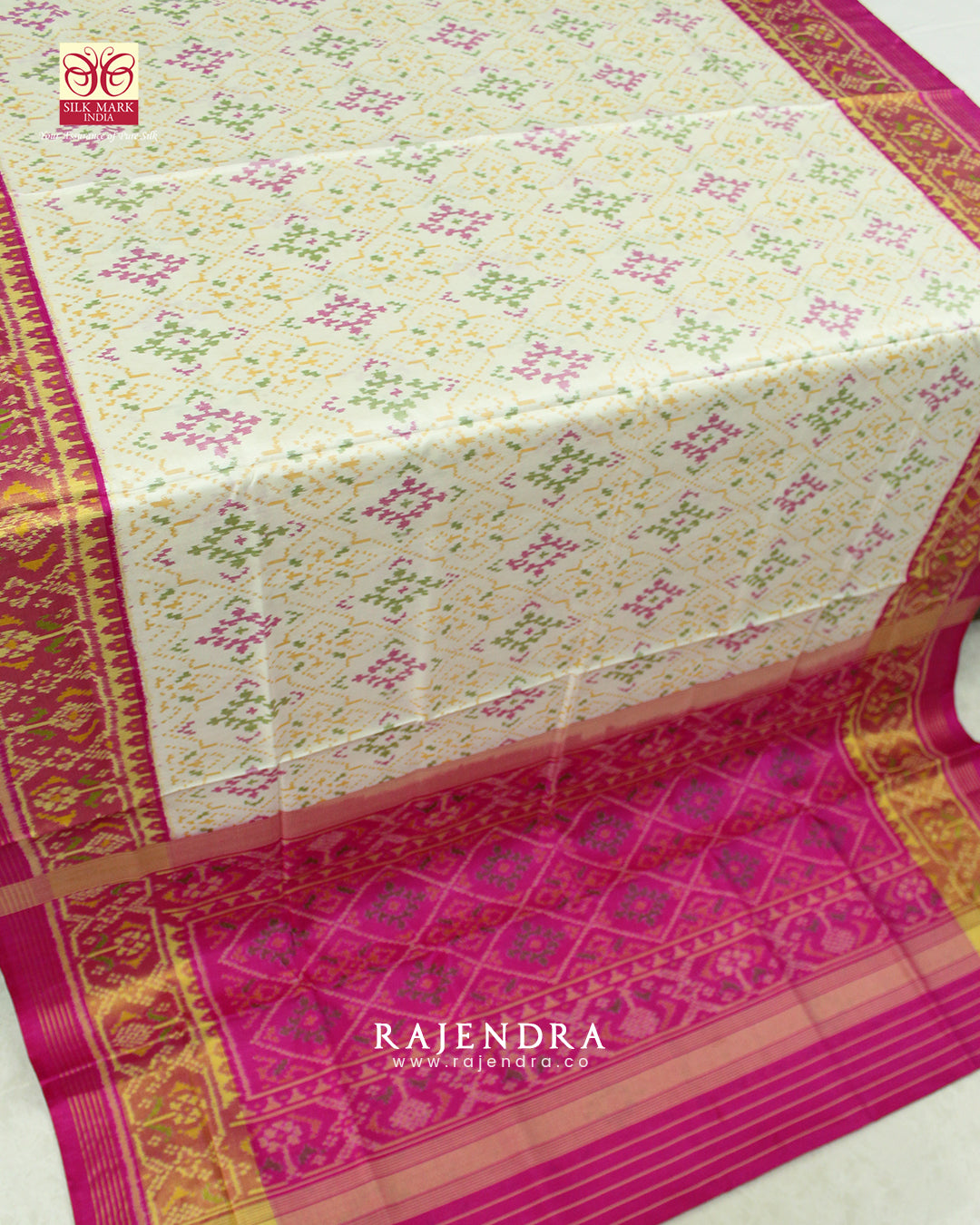 Traditional Chandabhat Pink and Off-White Single Ikat Rajkot Patola Saree