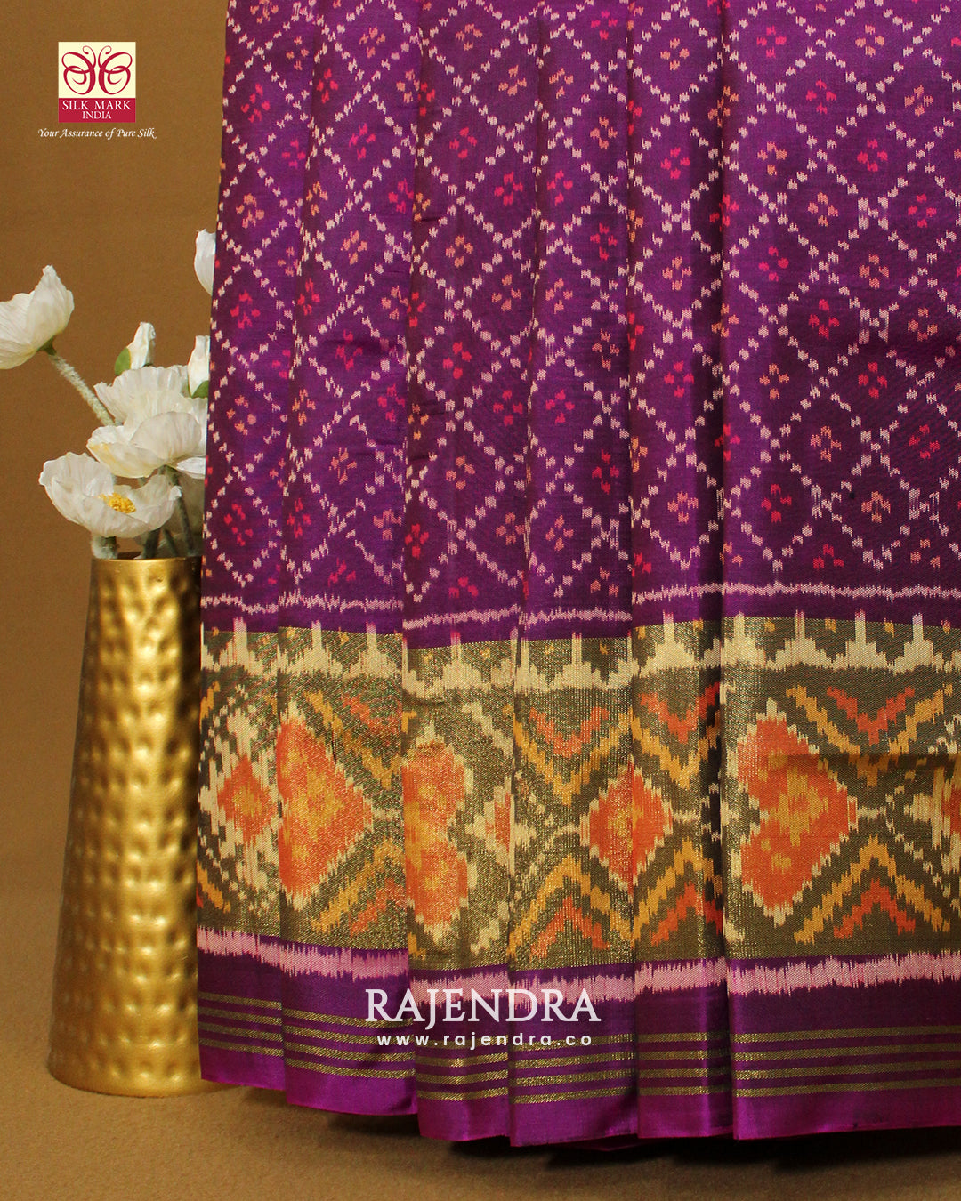 Traditional Sakali Bhat Magenta Single Ikat Rajkot Patola Saree