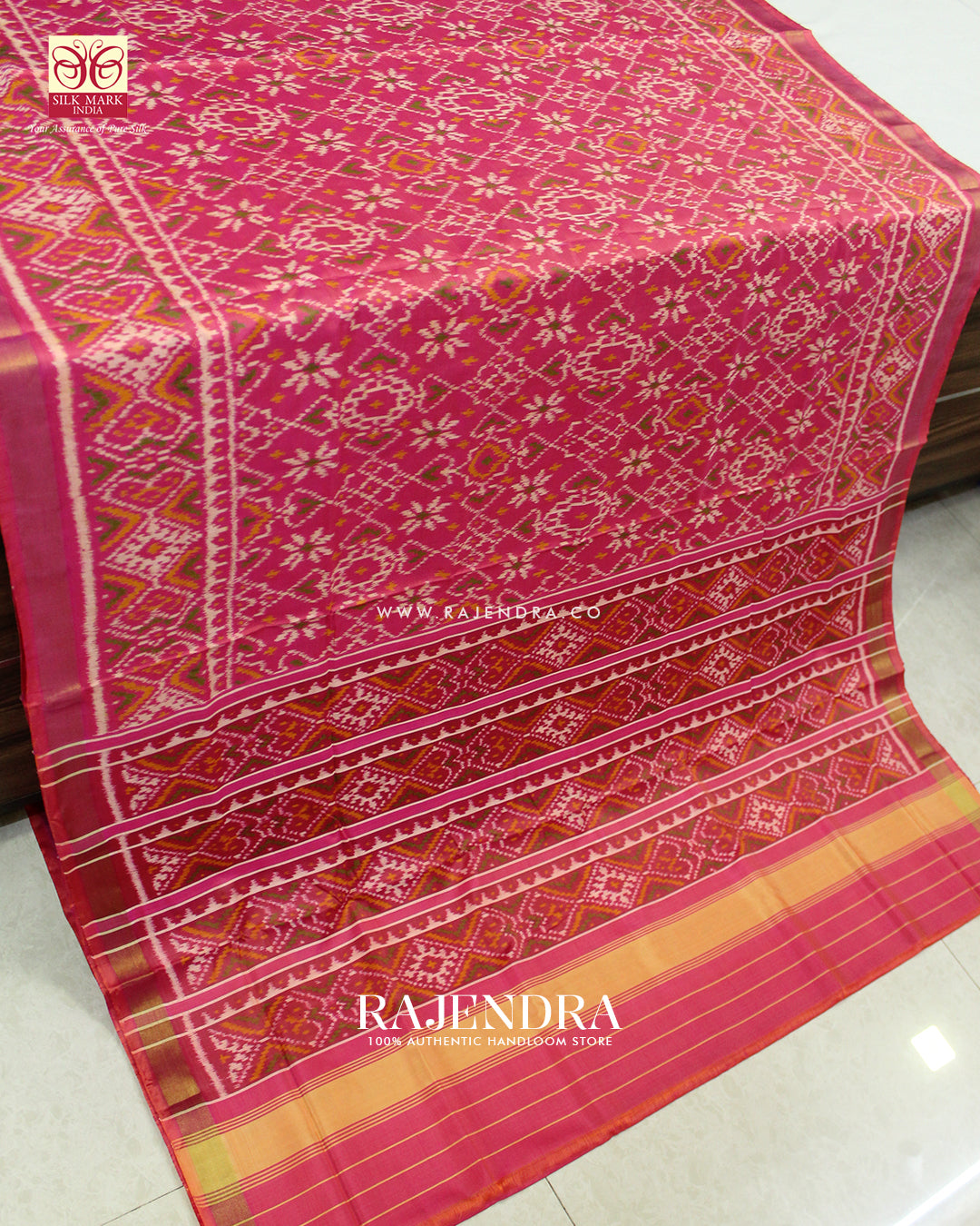 Traditional Manekchowk Design Baby Pink Single Ikat Rajktot Patola Saree