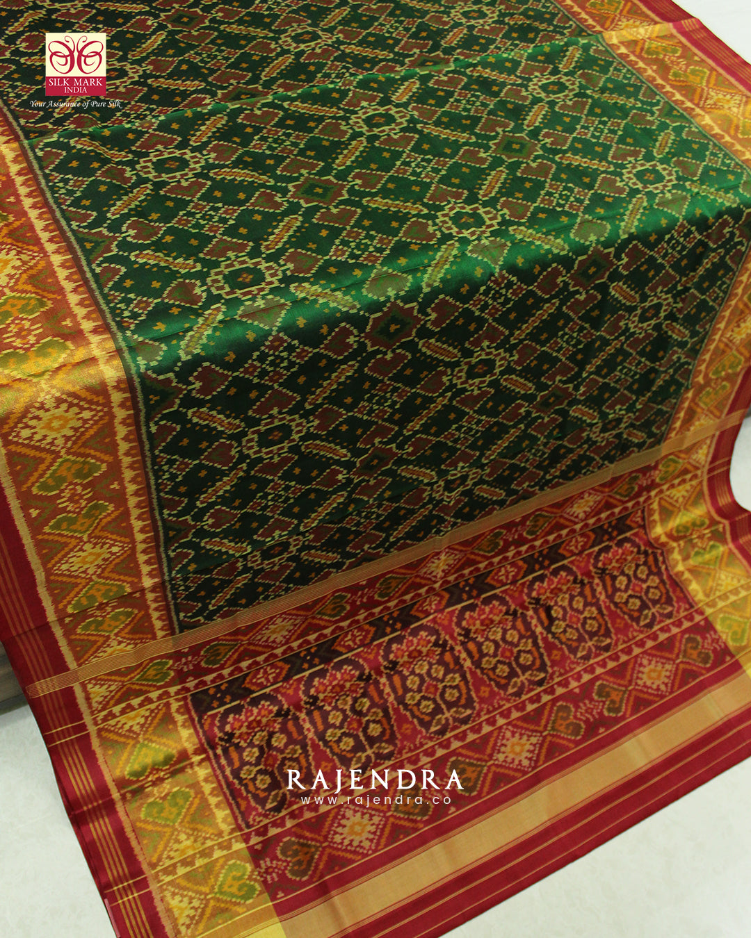 Traditional Manekchowk Bhat Red and Green Single Ikat Rajkot Patola Saree