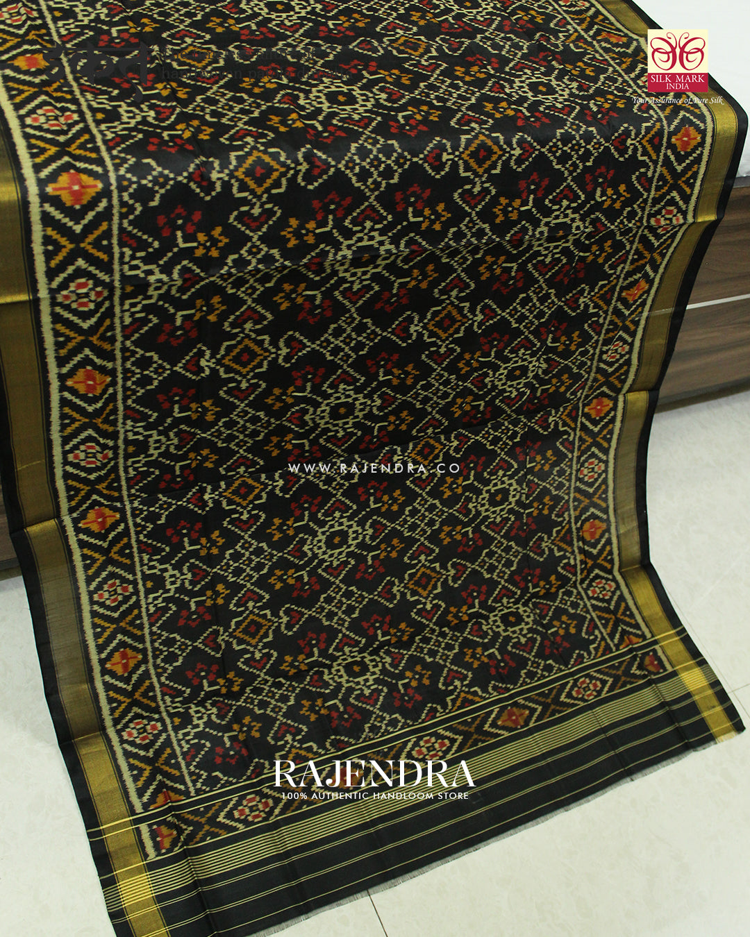 Traditional Manekchowk Design Black Single Ikat Rajkot Patola Dupatta