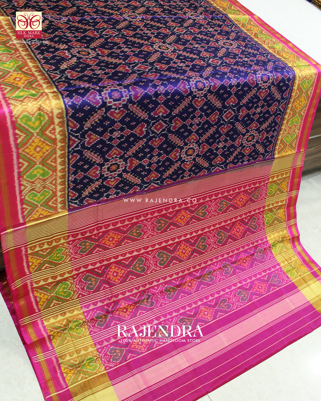 Traditional Manekchowk Design Pink and Blue Single Ikat Rajkot Patola Saree