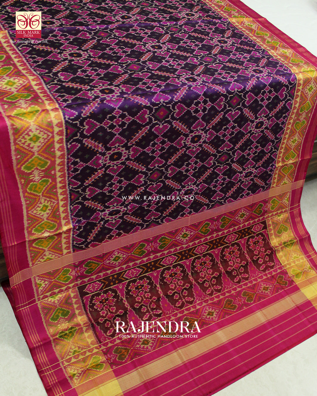 Traditional Manekchokw Pink Magenta Single Ikat Rajkot Patola Saree