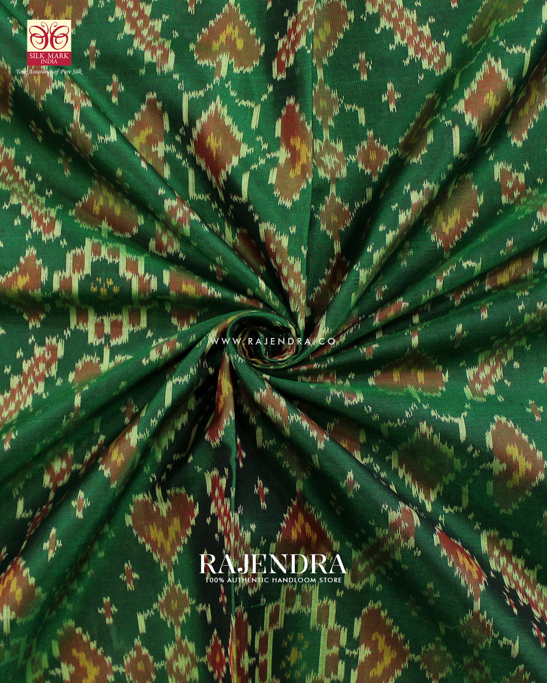 Traditional Manekchowk Design Red and Green Single Ikat Rajkot Patola Saree
