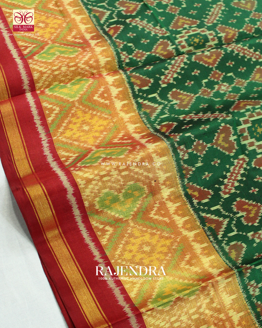 Traditional Manekchowk Design Red and Green Single Ikat Rajkot Patola Saree