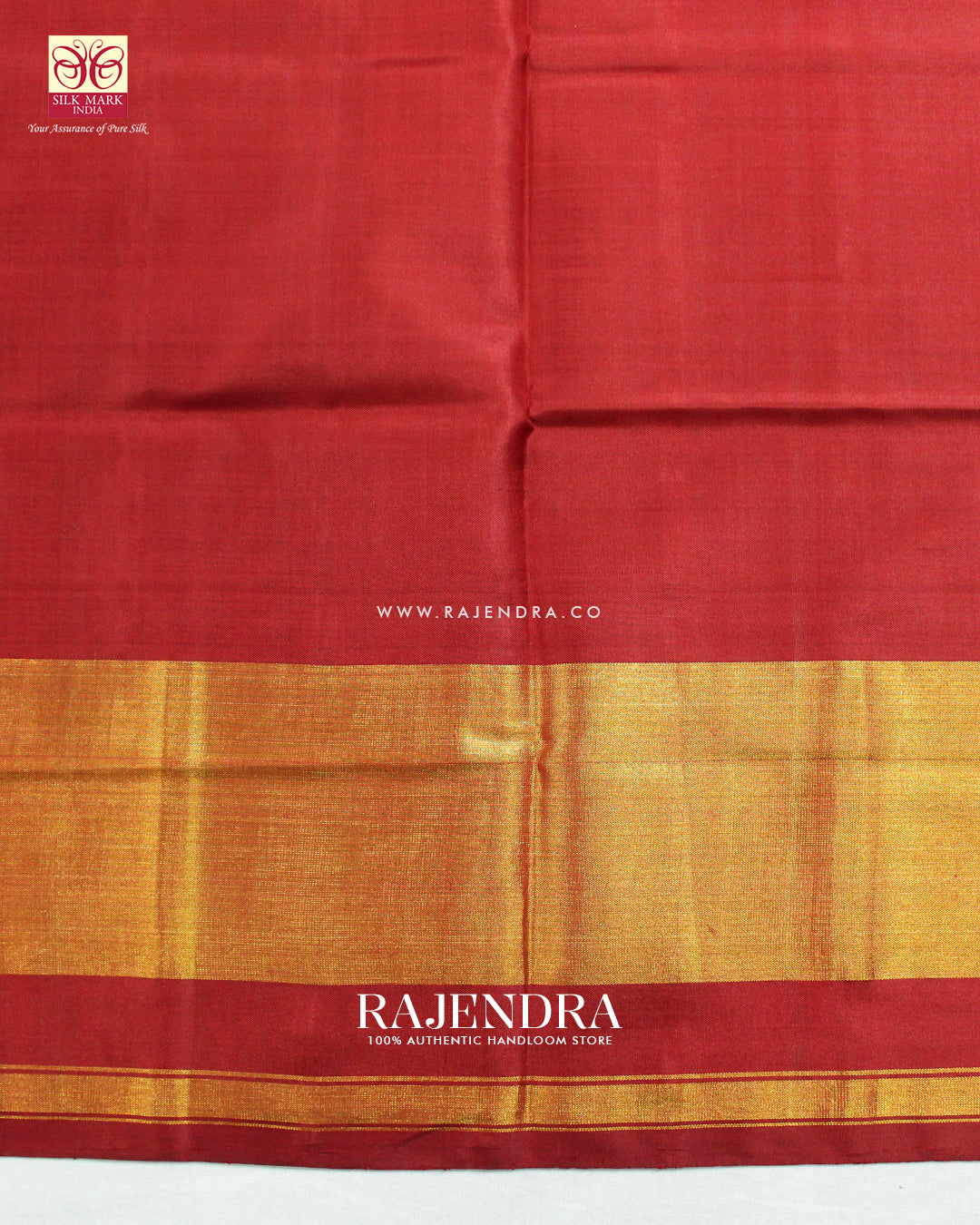 Traditional Manekchowk Design Red and Green Single Ikat Rajkot Patola Saree