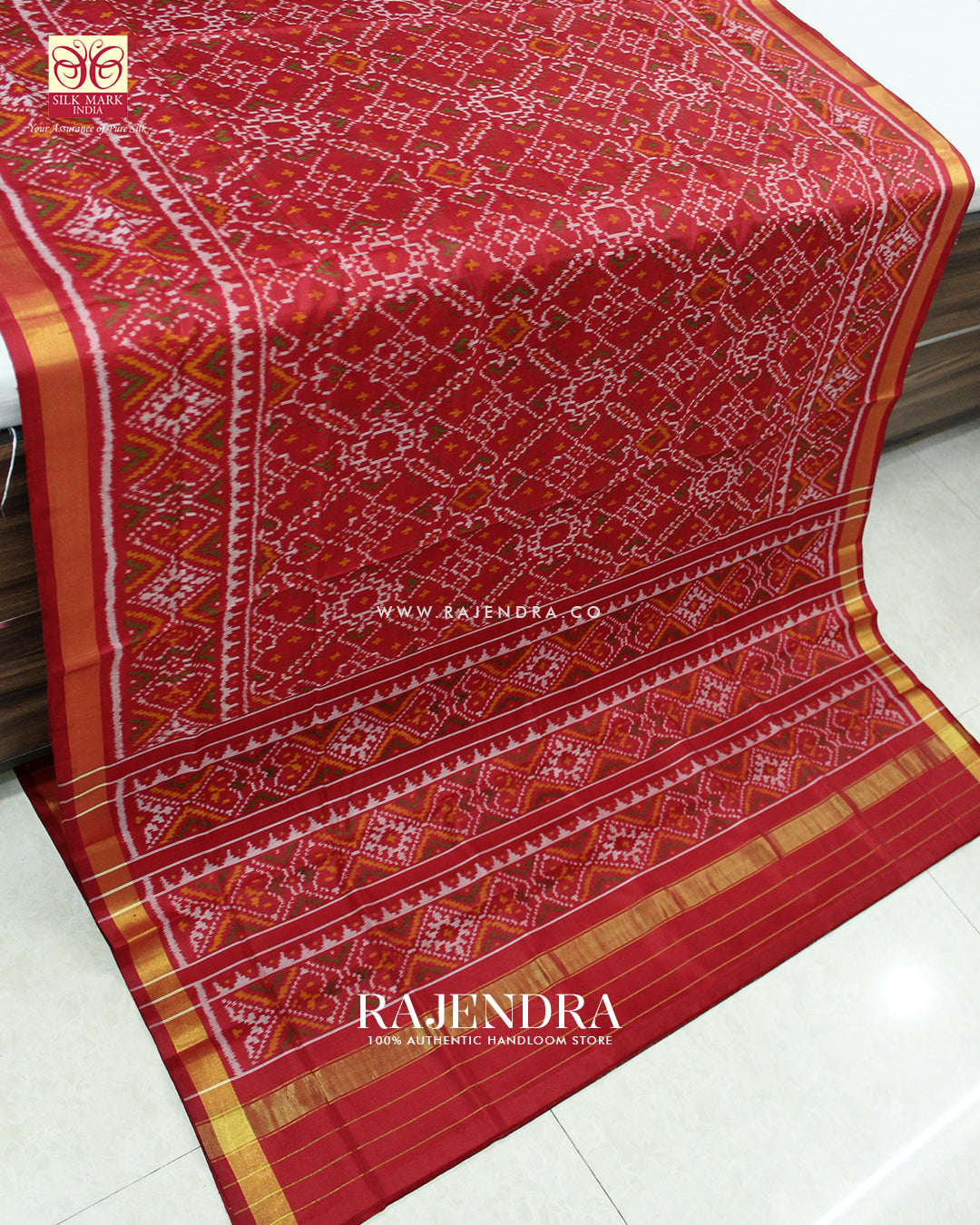 Traditional Manekchowk Design Red Single Ikat Rajkot Patola Saree