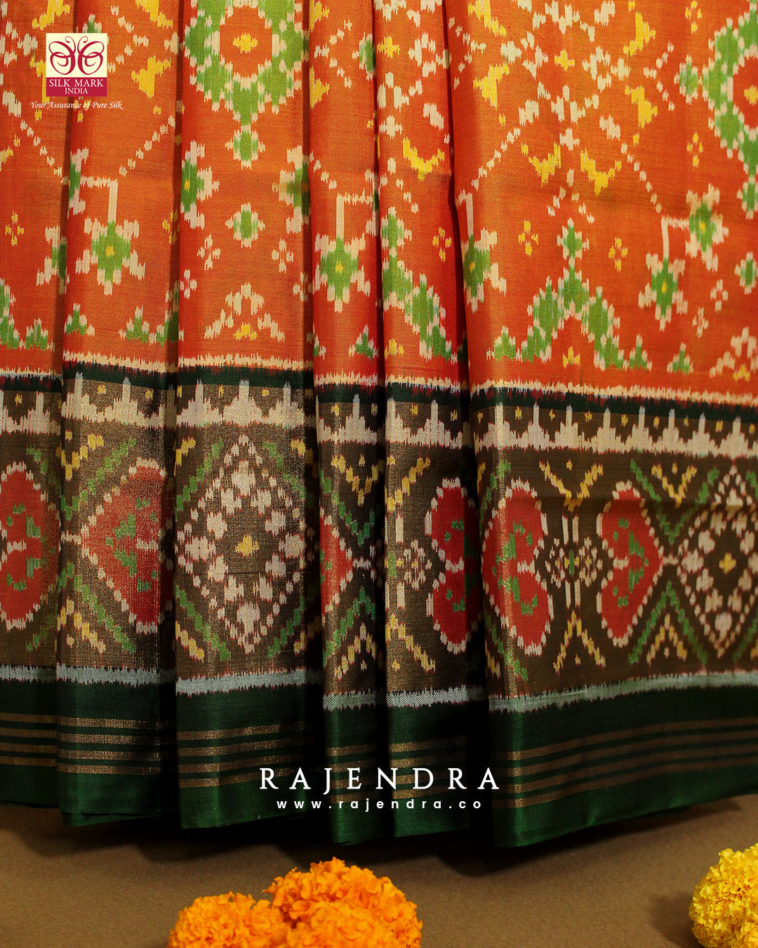 Handwoven Navratna Design Green and Golden Single Ikat Rajkot Patola Saree