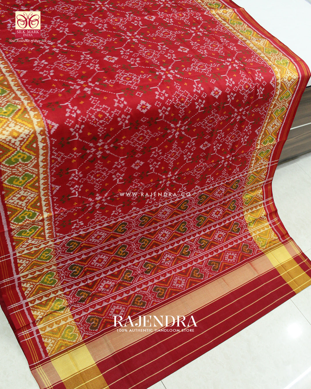 Traditional Navratna Design Red Single Ikat Rajkot Patola Saree