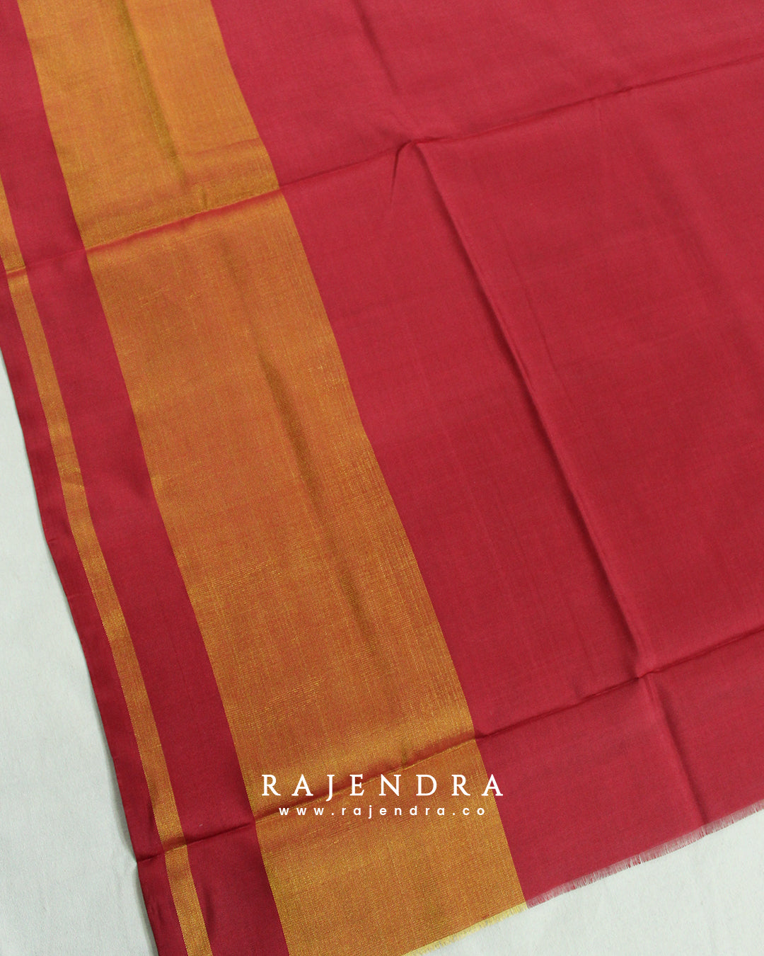 Traditional Navratna Bhat Red and Green Single Ikat Rajkot Patola Saree