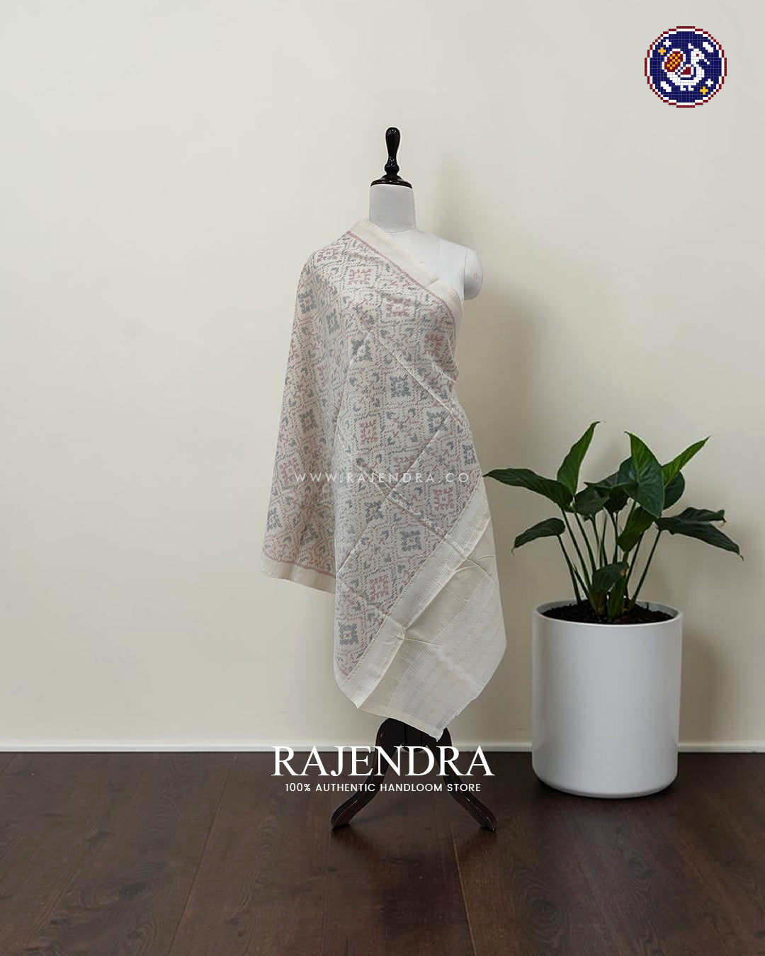 Handwoven Panchanda Design Off-White Woolen Patola Shawls