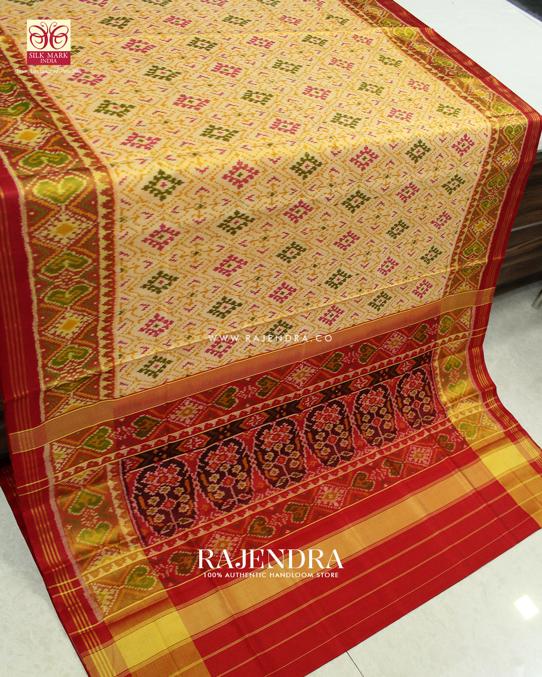 Traditional Panchanda Design Red Cream Single Ikat Rajkot Patola Saree