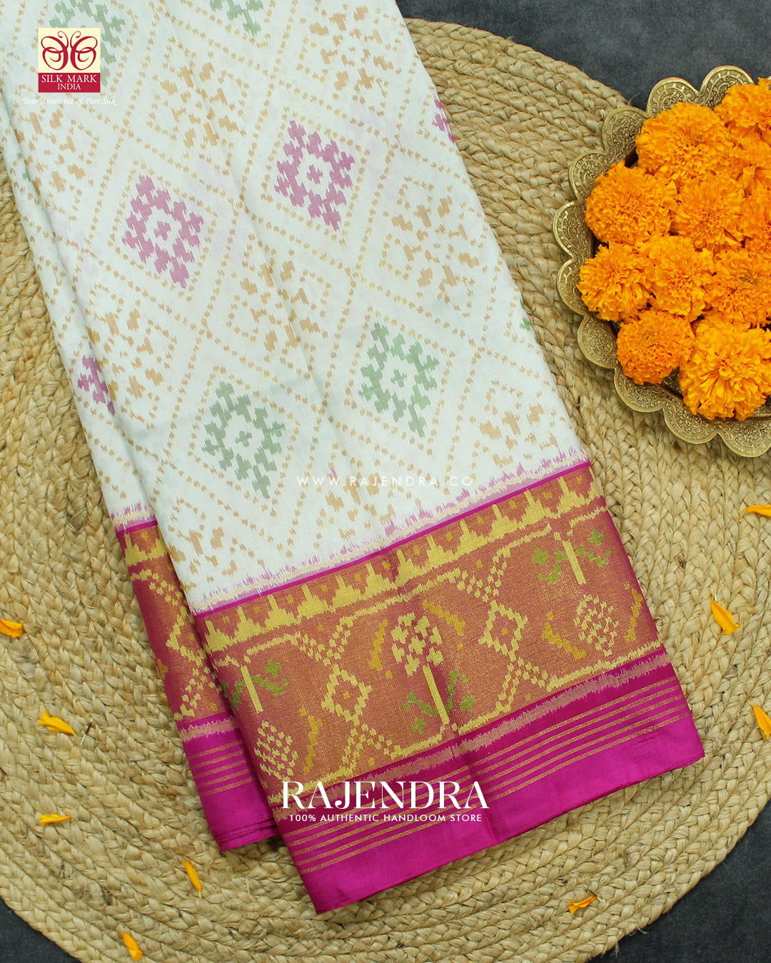 Traditional Panchanda Design Pink and White Single Ikat Rajkto Patola Saree