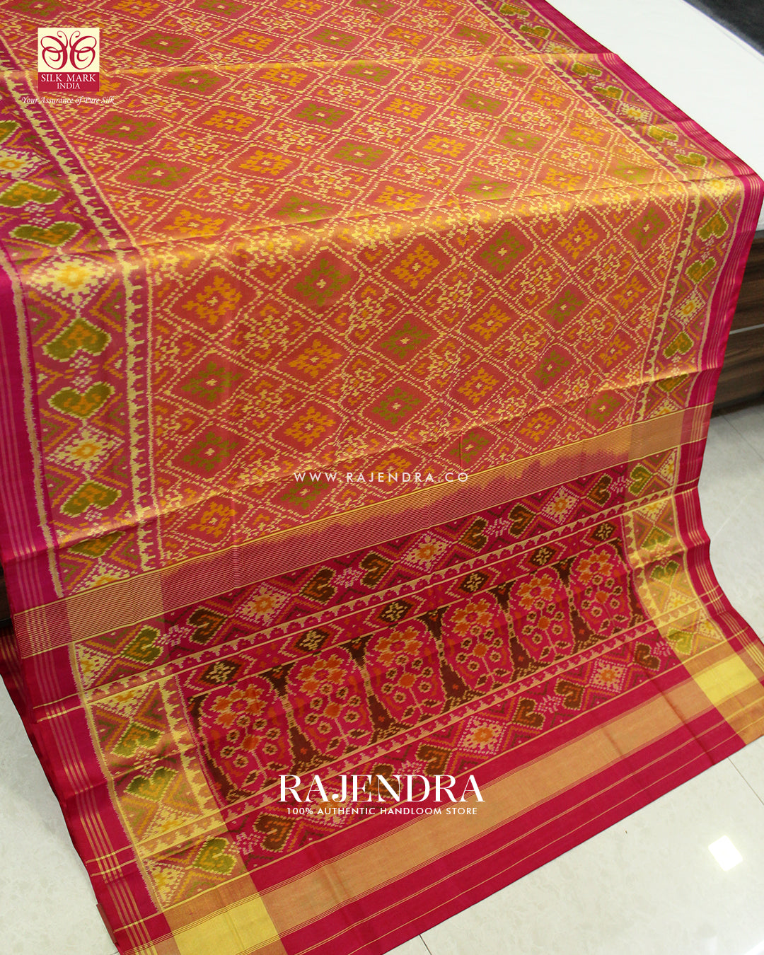Traditional Panchanda Design Peach Pink Single Ikat Rajkot Patola Saree