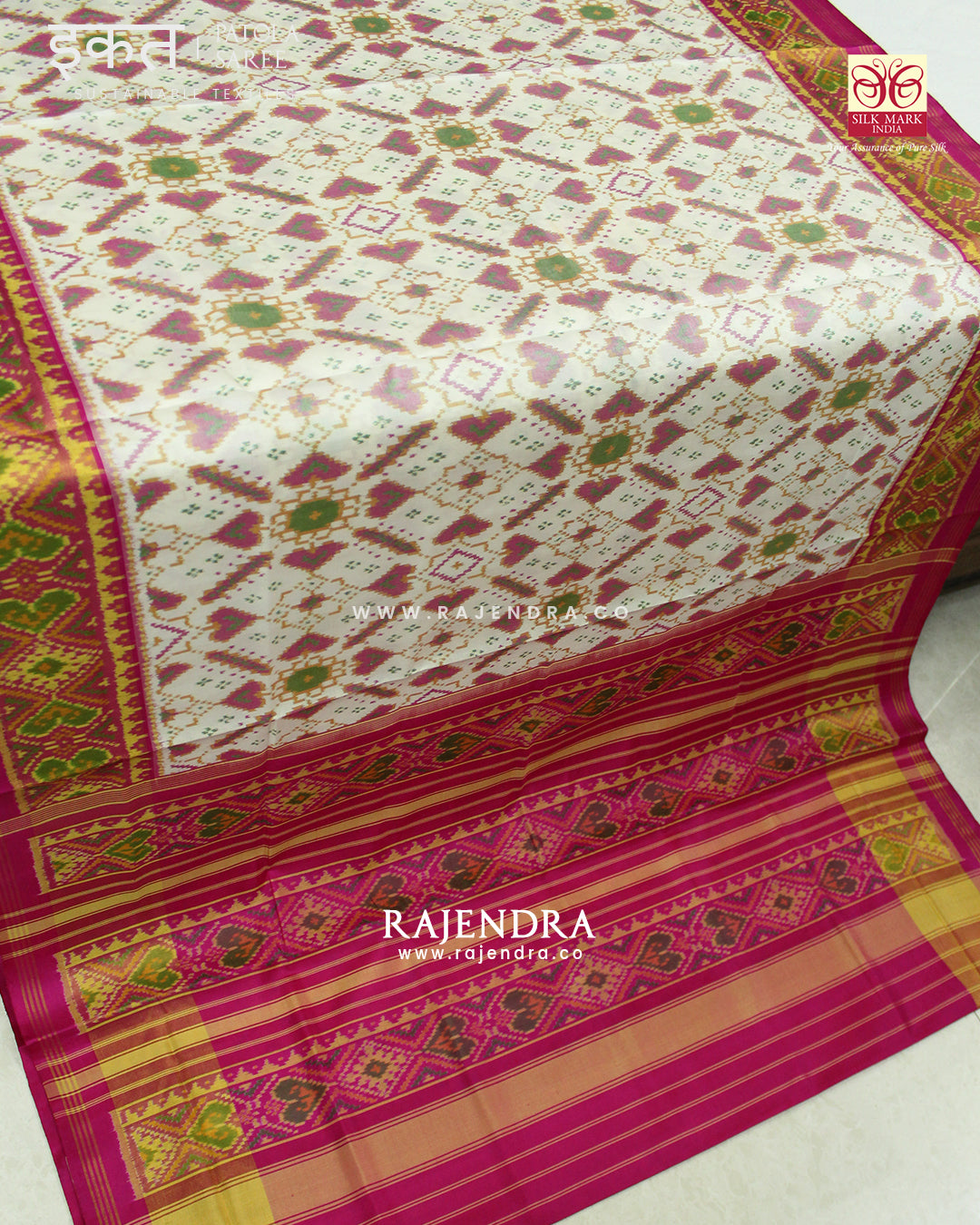 Traditional Manekchowk Pink Off-White Single Ikat Rajkot Patola Saree