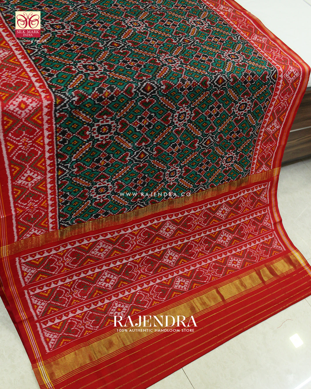 Traditional Manekchowk Design Red and Green Ikat Rajkot Patola Saree