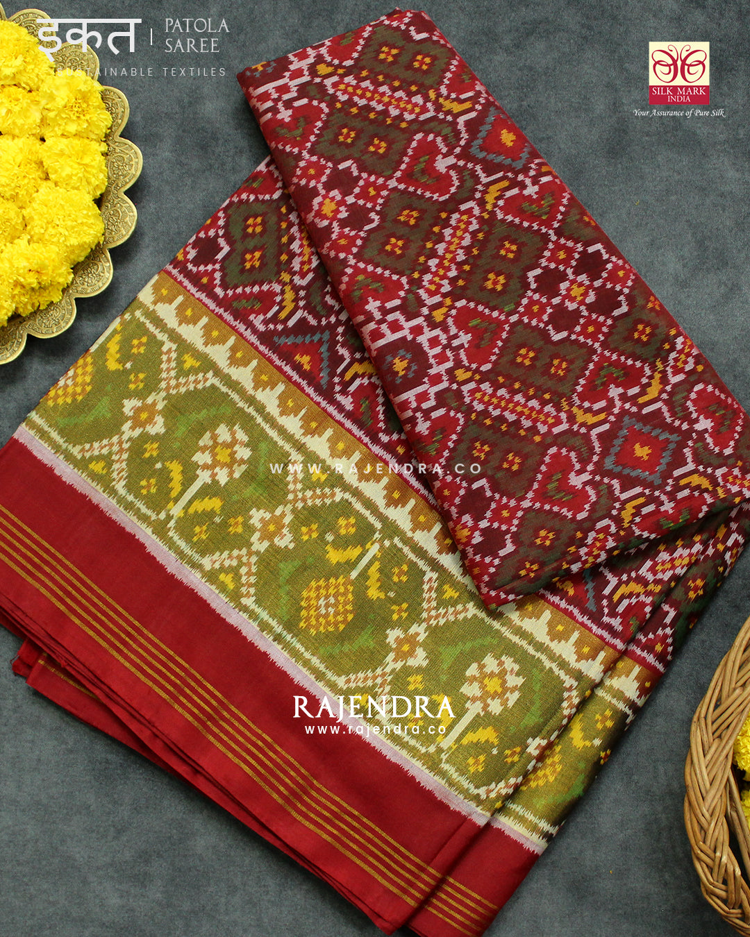 Traditional Manekchowk Bhat Red and Green Single Ikat Rajkot Patola Saree