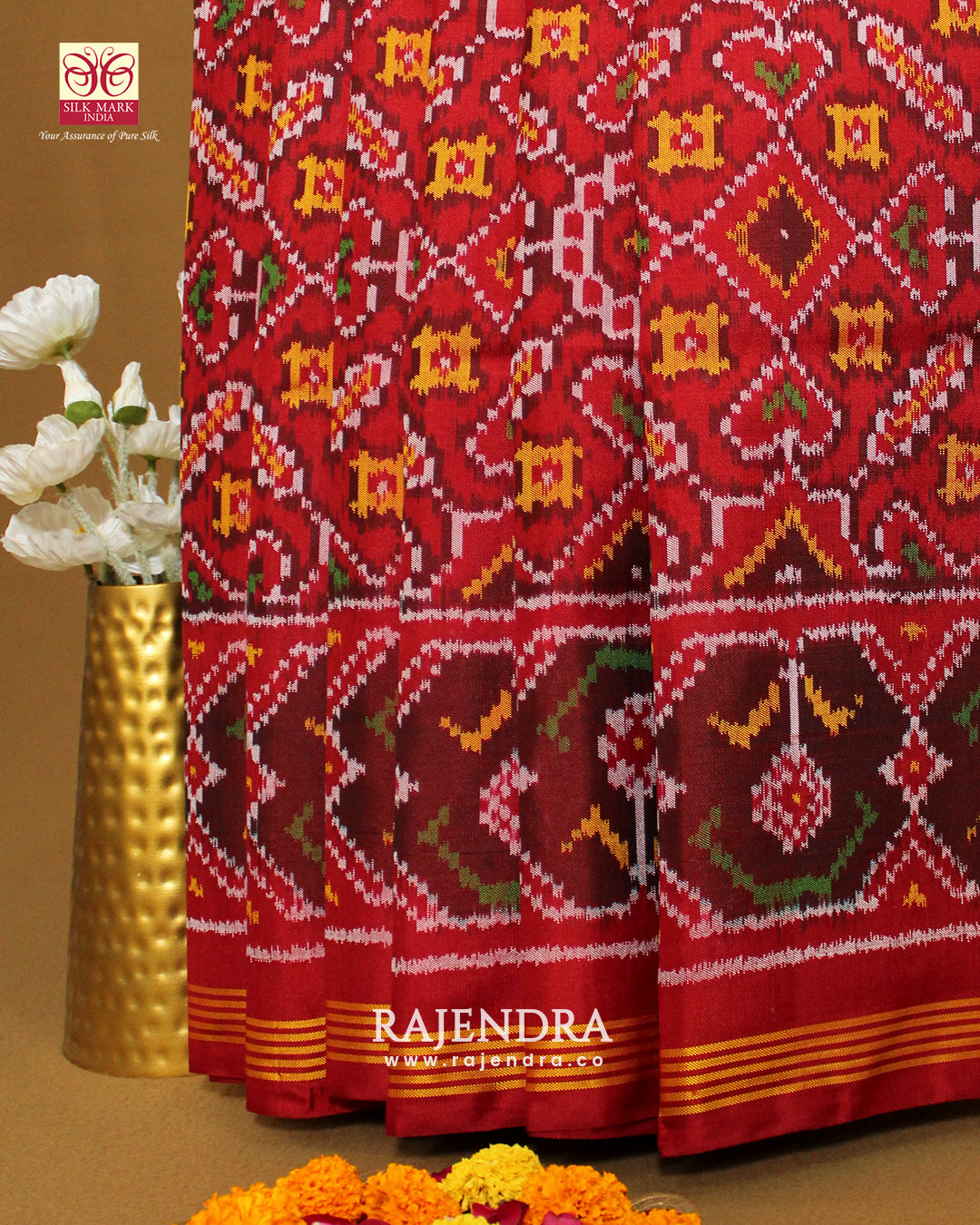 Traditional Manekchowk Bhat Semi Double Weave Rajkot Patola Saree