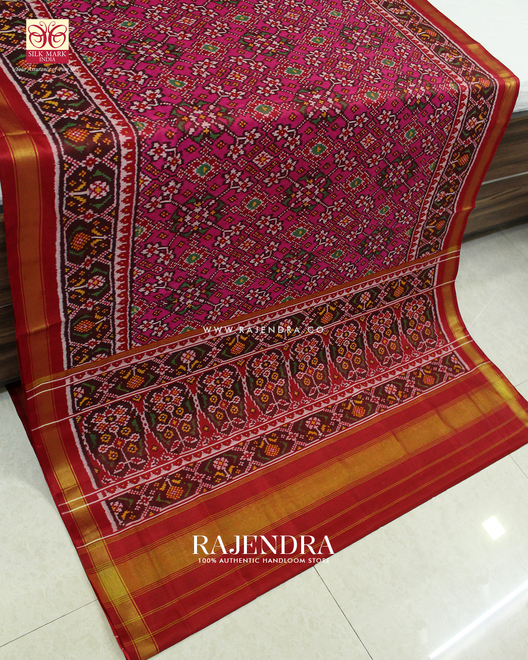 Traditional Navratna Red and Pink Single Ikat Rajkot Patola Saree