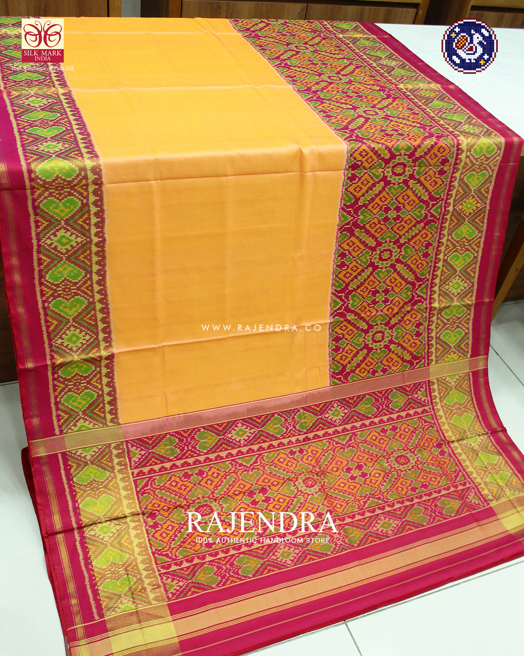 Traditional Manekchowk Bhat Skirt Border Single Ikat Rajkot Patola Saree