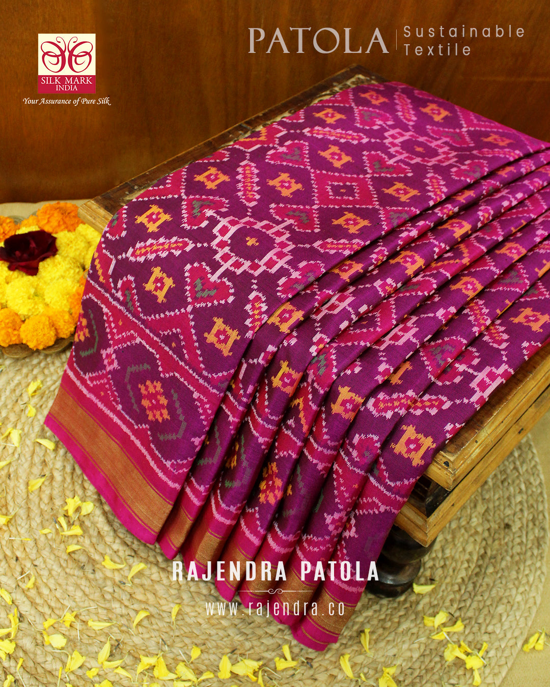 Intricate Handwoven Manekchowk Bhat Single Ikat Rajkot Patola Saree