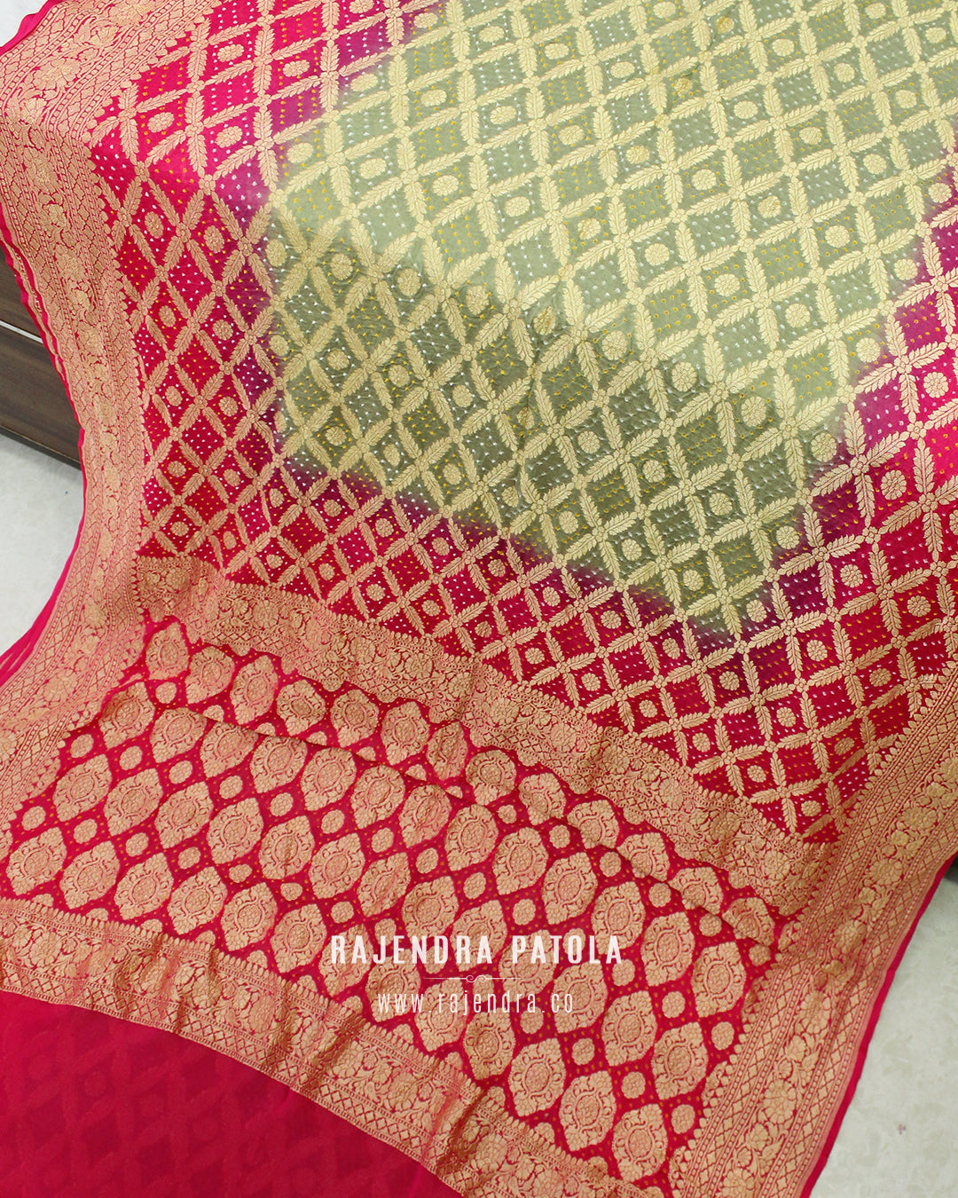 Pure Georgette Handloom Banarasi Bandhani Saree