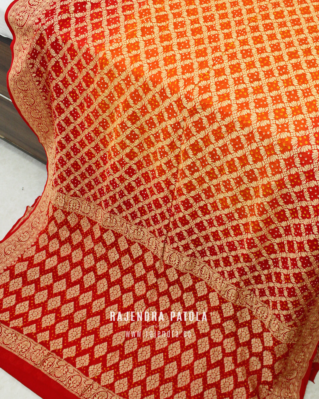 Pure Georgette Handloom Banarasi Bandhani Saree